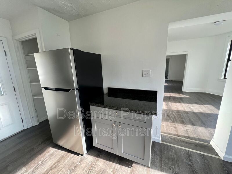 Newly Renovated - 2 Bedroom 1 Bathroom - Crescent Pa property image