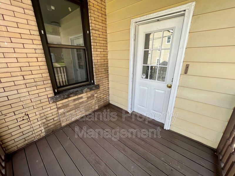 Newly Renovated - 2 Bedroom 1 Bathroom - Crescent Pa property image