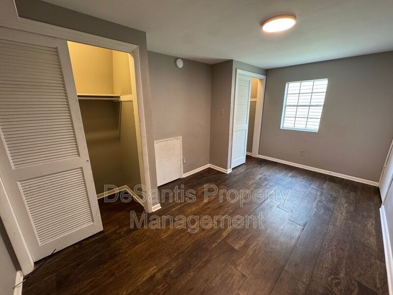 Refreshed 2 Bedroom 1 Bathroom in New Kensington! property image