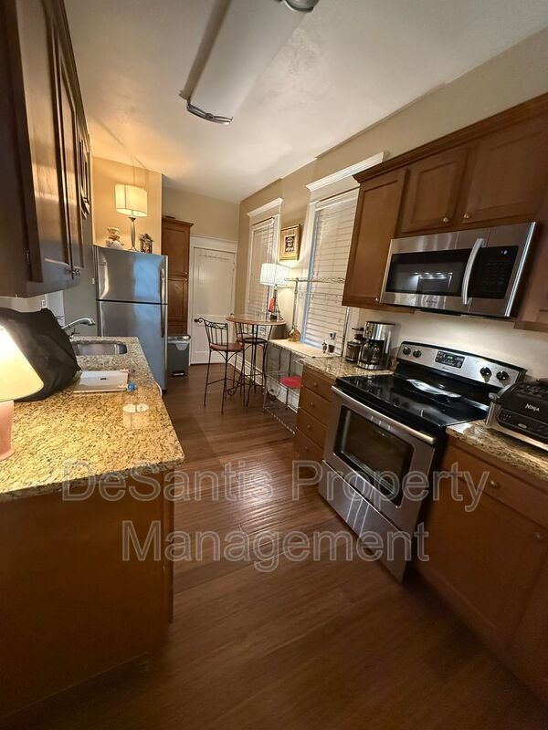 Charming First-Floor One bedroom, One bath in Mt. Washington property image
