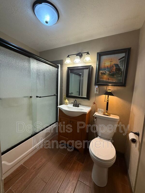 Charming First-Floor One bedroom, One bath in Mt. Washington property image