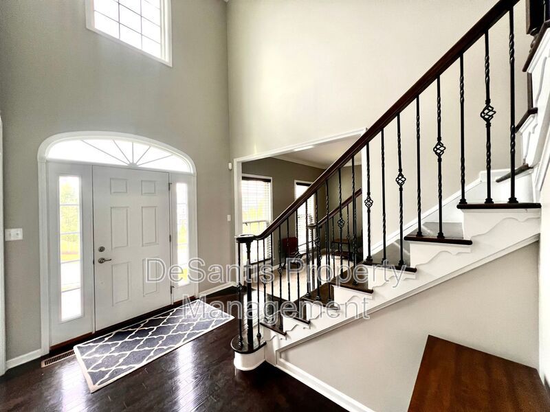 Luxury Living: Fully Furnished Gem at 3006 Farmview Drive, McDonald, PA property image