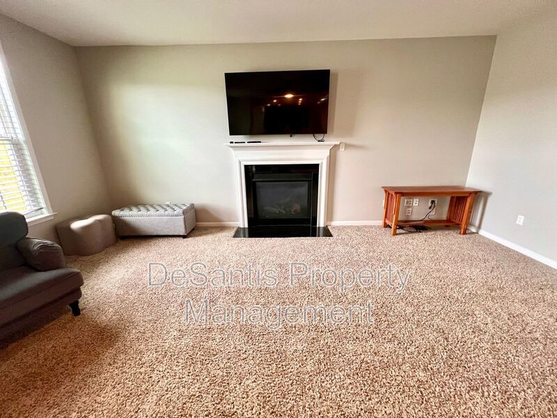 Luxury Living: Fully Furnished Gem at 3006 Farmview Drive, McDonald, PA property image