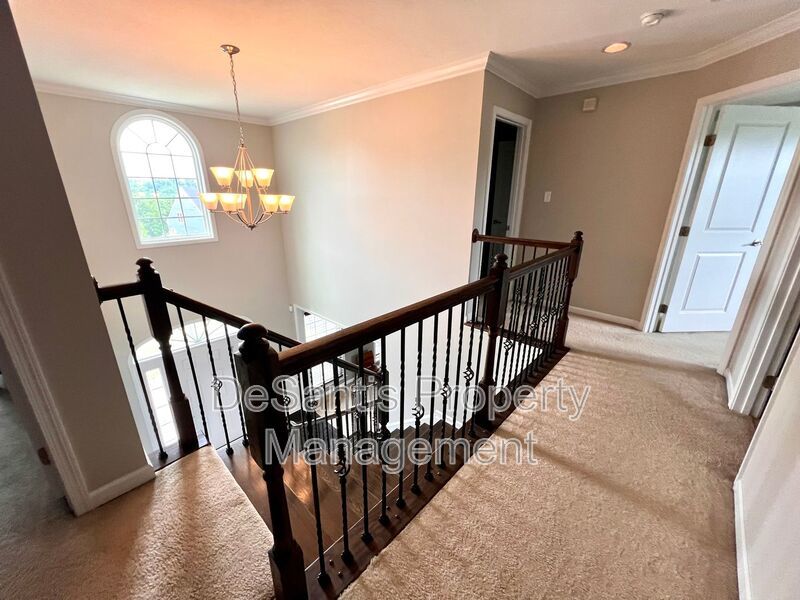 Luxury Living: Fully Furnished Gem at 3006 Farmview Drive, McDonald, PA property image