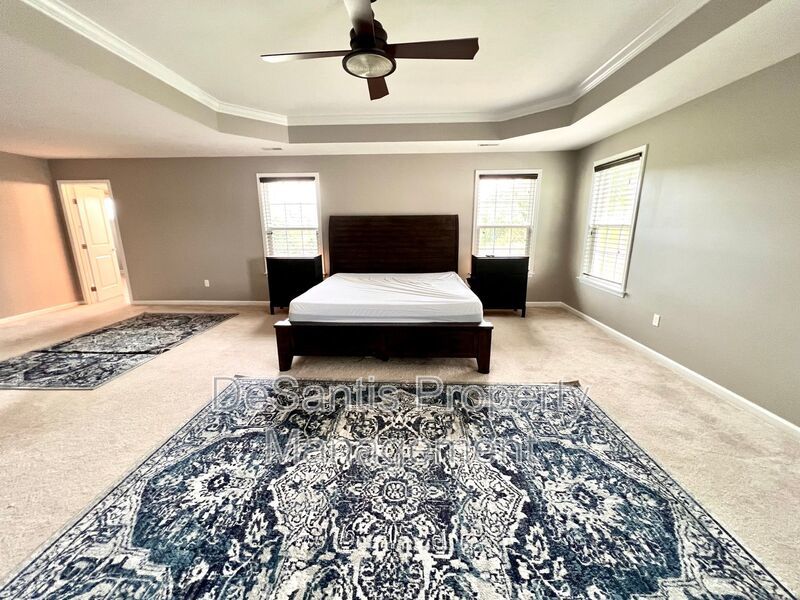 Luxury Living: Fully Furnished Gem at 3006 Farmview Drive, McDonald, PA property image