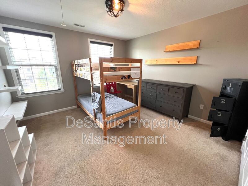 Luxury Living: Fully Furnished Gem at 3006 Farmview Drive, McDonald, PA property image