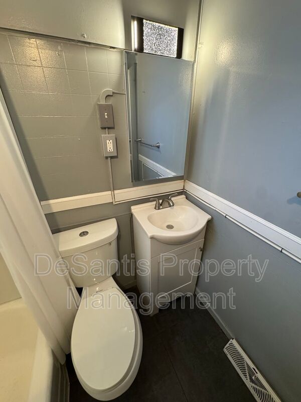 Pittsburgh - Spacious 1 Bed 1 Bathroom - Ample Storage Space property image