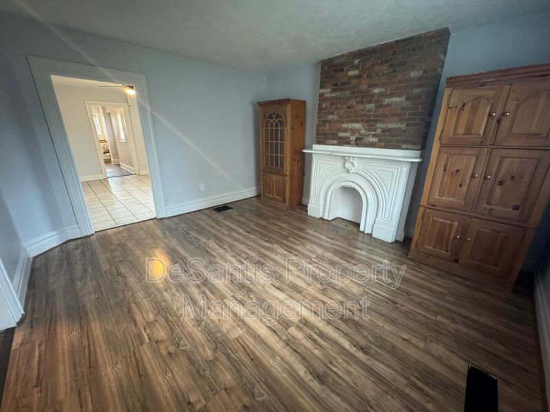 Charming 5BR Home in the Heart of Pittsburgh – Spacious, Stylish & Full of Character property image