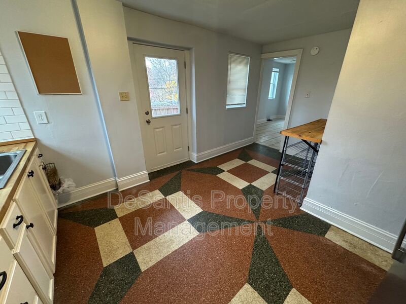 Charming 5BR Home in the Heart of Pittsburgh – Spacious, Stylish & Full of Character property image