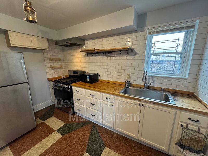 Charming 5BR Home in the Heart of Pittsburgh – Spacious, Stylish & Full of Character property image