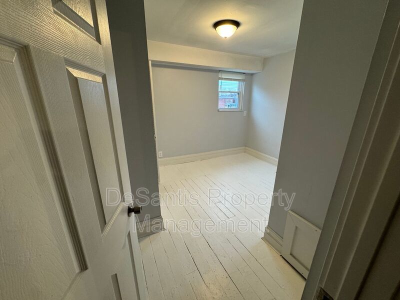 Charming 5BR Home in the Heart of Pittsburgh – Spacious, Stylish & Full of Character property image