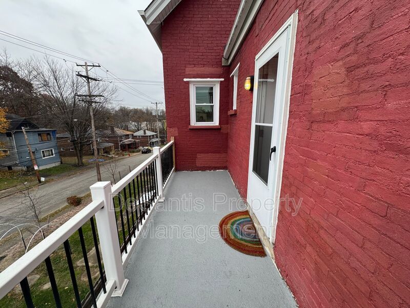 Charming 5BR Home in the Heart of Pittsburgh – Spacious, Stylish & Full of Character property image