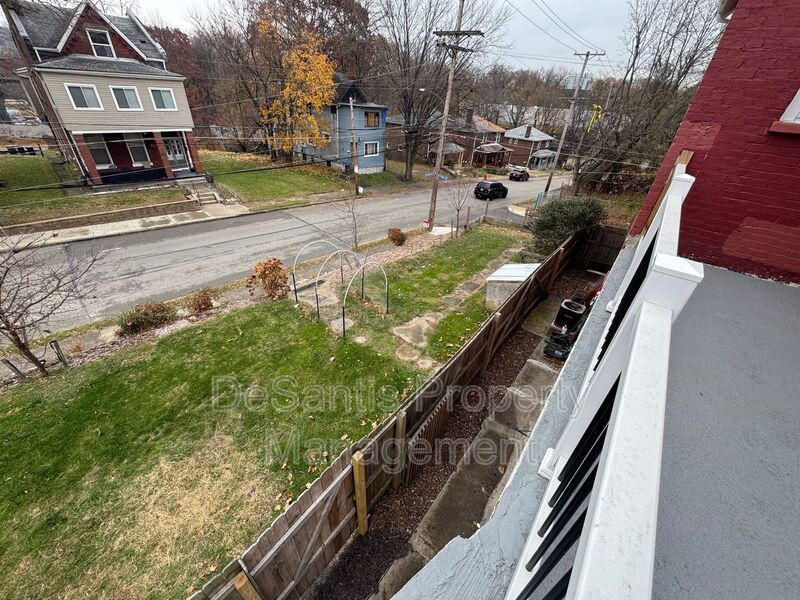 Charming 5BR Home in the Heart of Pittsburgh – Spacious, Stylish & Full of Character property image