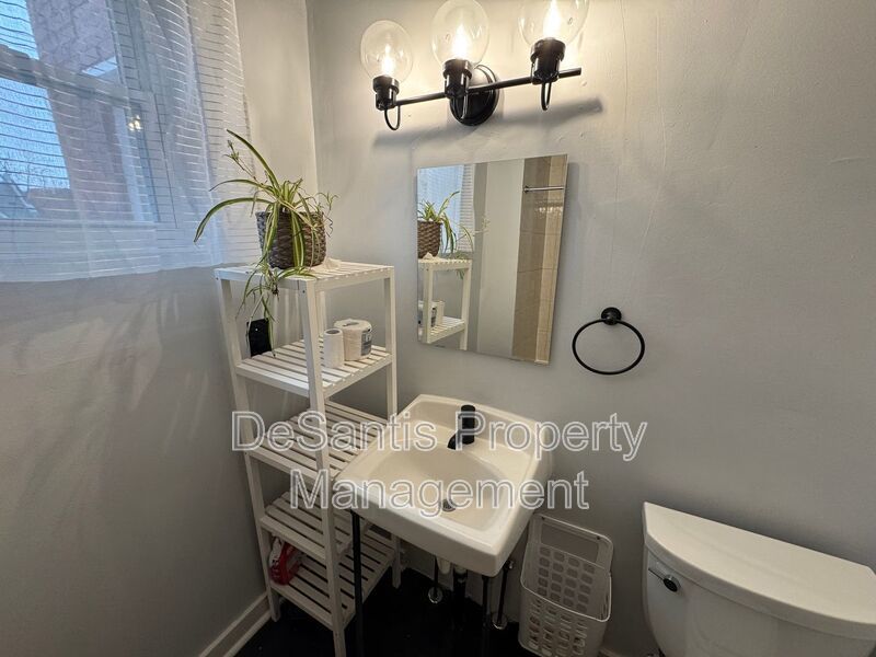 Charming 5BR Home in the Heart of Pittsburgh – Spacious, Stylish & Full of Character property image