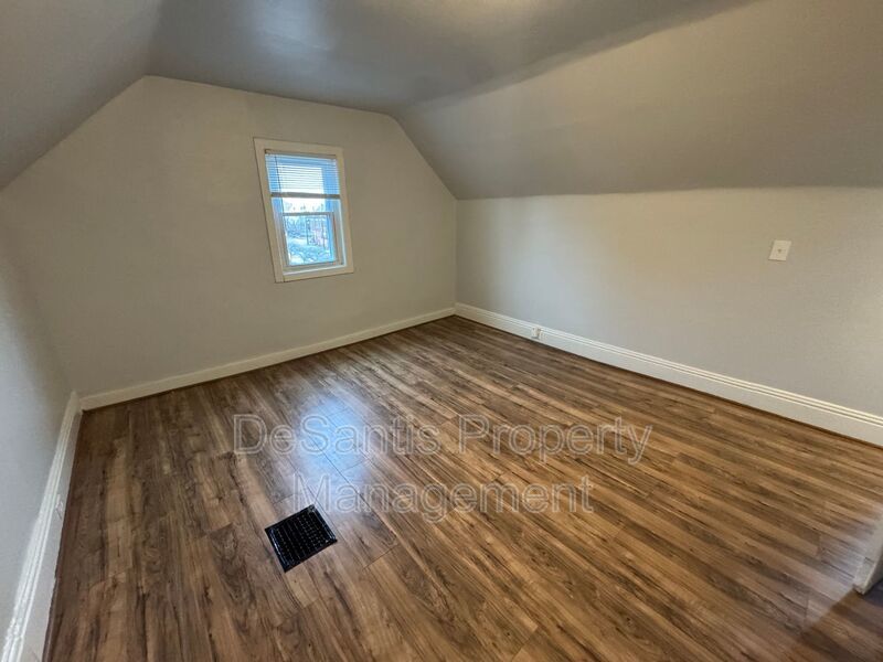 Charming 5BR Home in the Heart of Pittsburgh – Spacious, Stylish & Full of Character property image