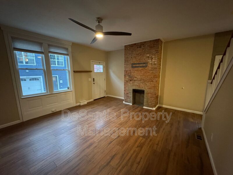 Beautifully Renovated 3BR Row Home in Deutschtown – Spacious, Modern & Incredible Location property image