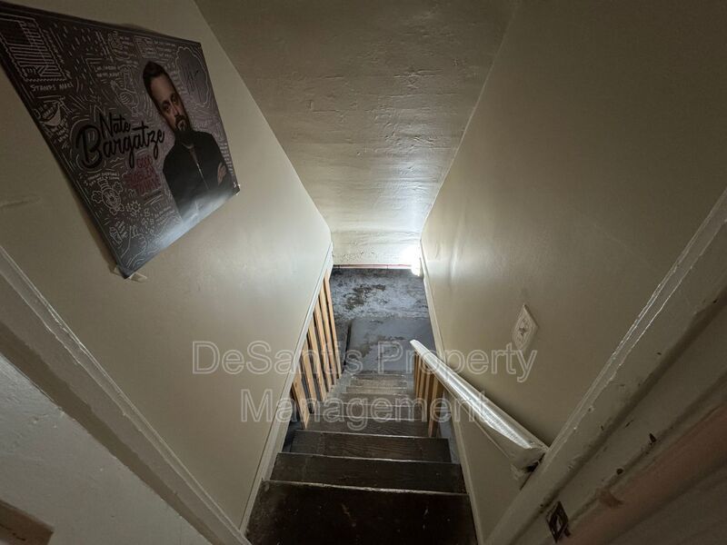 Beautifully Renovated 3BR Row Home in Deutschtown – Spacious, Modern & Incredible Location property image