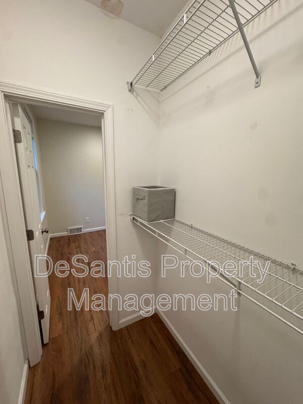 Beautifully Renovated 3BR Row Home in Deutschtown – Spacious, Modern & Incredible Location property image