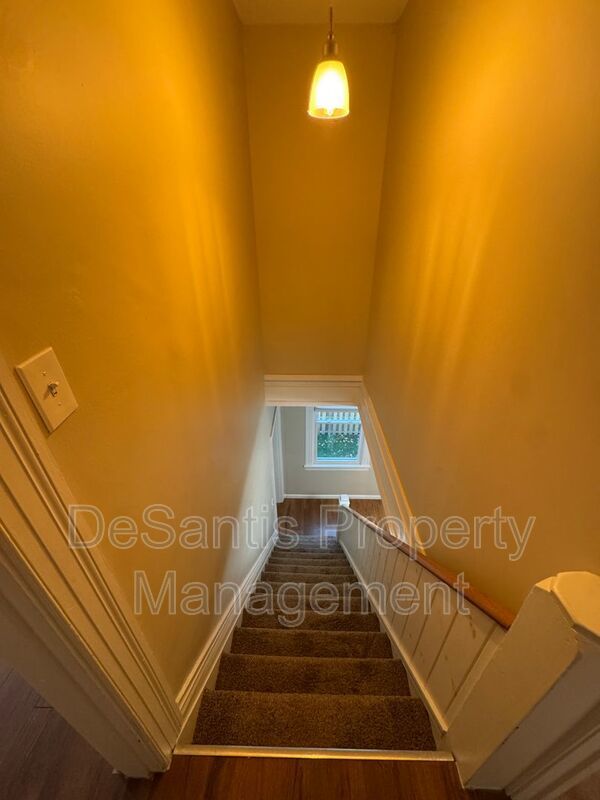 Beautifully Renovated 3BR Row Home in Deutschtown – Spacious, Modern & Incredible Location property image