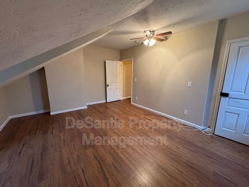 Beautifully Renovated 3BR Row Home in Deutschtown – Spacious, Modern & Incredible Location property image