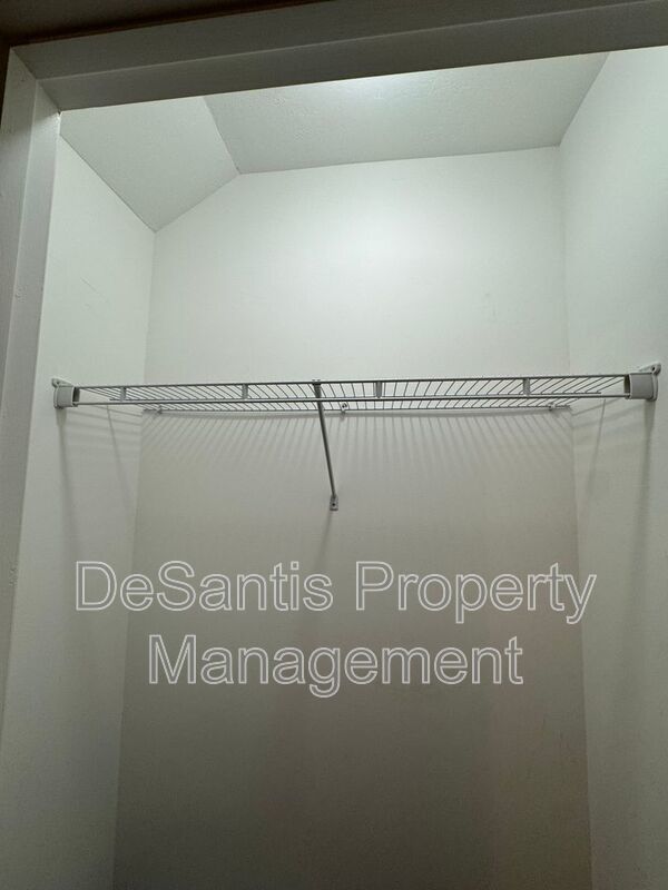 Beautifully Renovated 3BR Row Home in Deutschtown – Spacious, Modern & Incredible Location property image