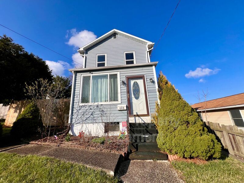 Spacious Home - 2 bedroom 2 Bathroom - Rochester property image