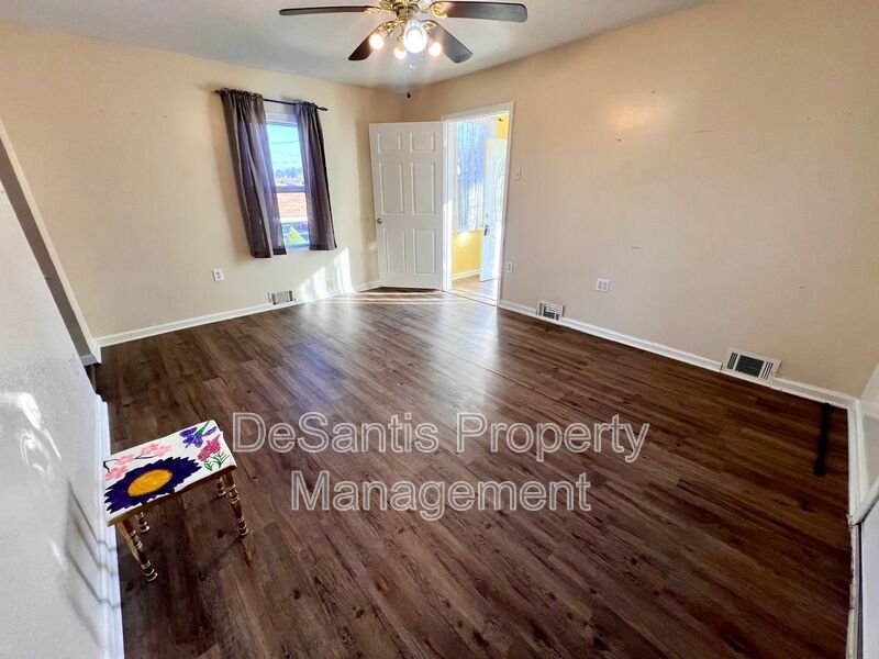 Spacious Home - 2 bedroom 2 Bathroom - Rochester property image