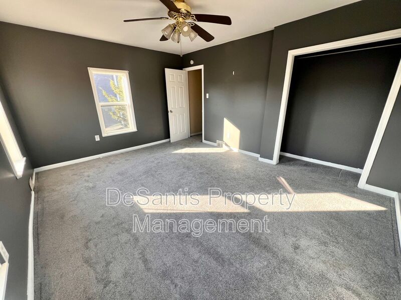 Spacious Home - 2 bedroom 2 Bathroom - Rochester property image