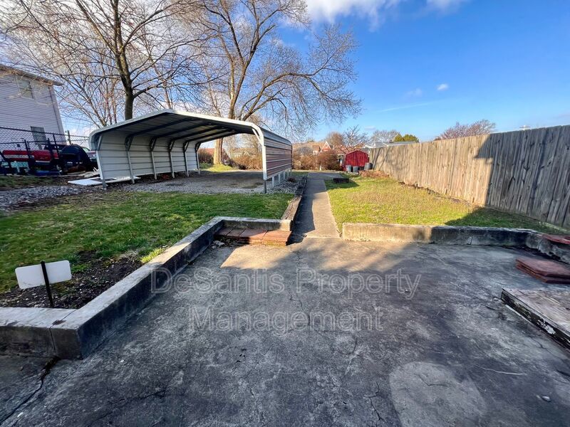 Spacious Home - 2 bedroom 2 Bathroom - Rochester property image