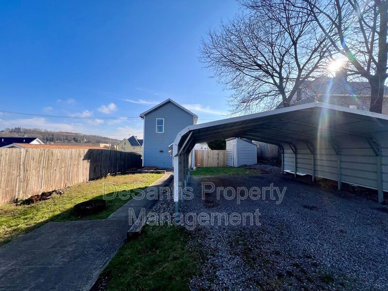 Spacious Home - 2 bedroom 2 Bathroom - Rochester property image