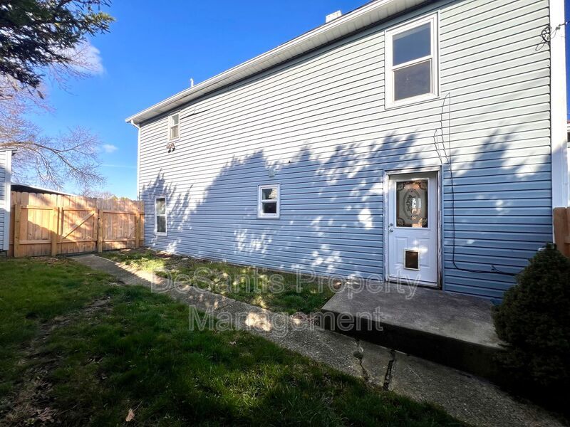 Spacious Home - 2 bedroom 2 Bathroom - Rochester property image
