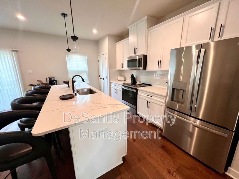 Canonsburg - 3 Bedroom 2.5 Bathroom Townhome For Rent property image