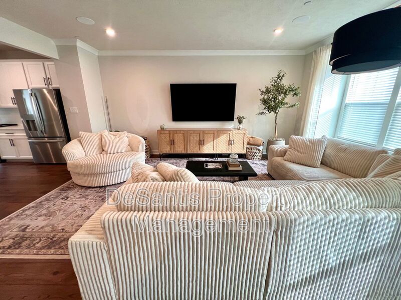 Canonsburg - 3 Bedroom 2.5 Bathroom Townhome For Rent property image