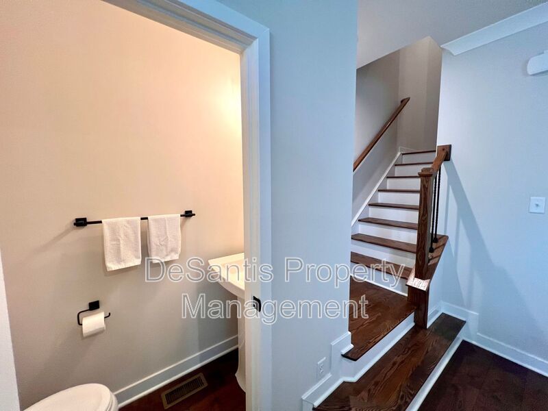 Canonsburg - 3 Bedroom 2.5 Bathroom Townhome For Rent property image