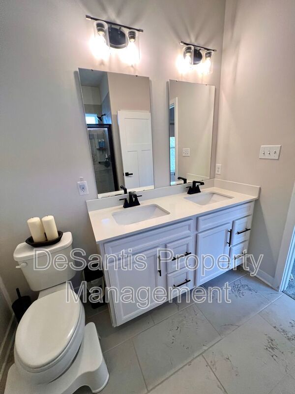 Canonsburg - 3 Bedroom 2.5 Bathroom Townhome For Rent property image