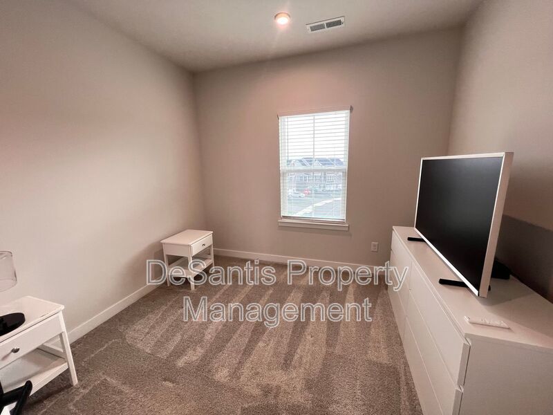 Canonsburg - 3 Bedroom 2.5 Bathroom Townhome For Rent property image