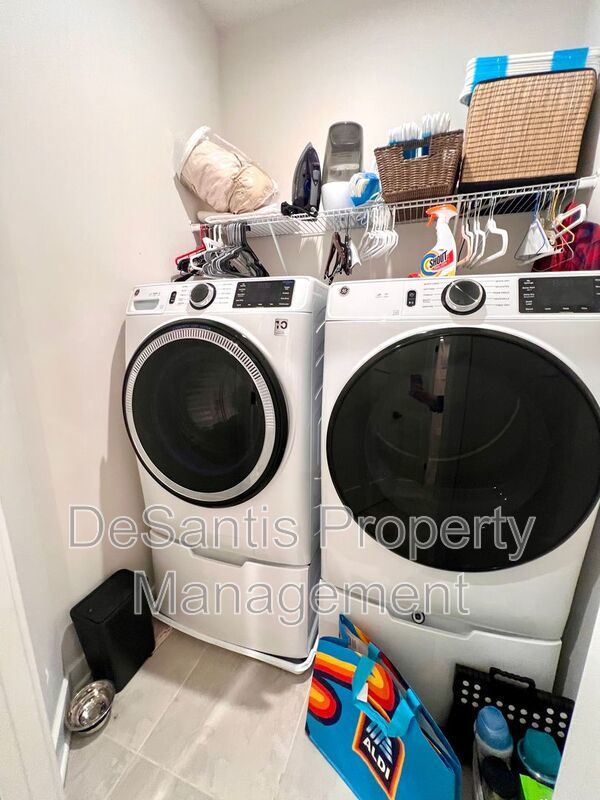 Canonsburg - 3 Bedroom 2.5 Bathroom Townhome For Rent property image