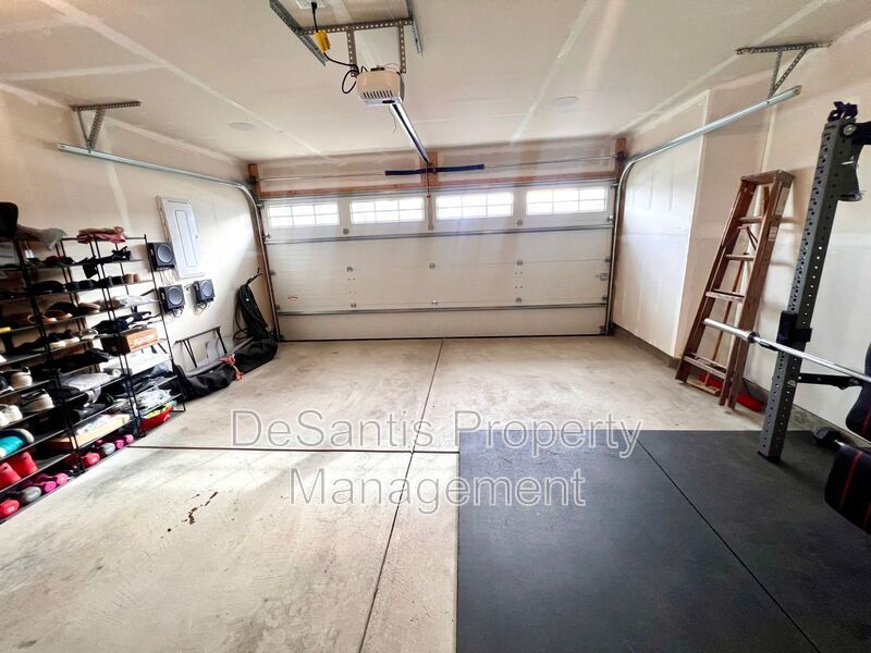 Canonsburg - 3 Bedroom 2.5 Bathroom Townhome For Rent property image