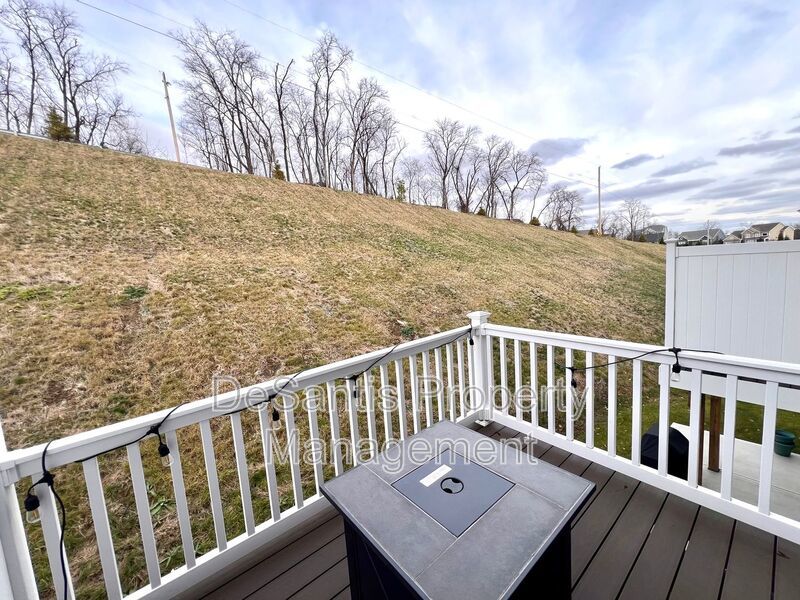 Canonsburg - 3 Bedroom 2.5 Bathroom Townhome For Rent property image