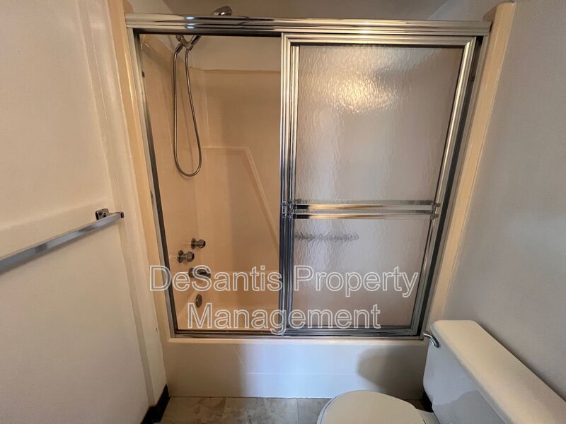 1 Bedroom 1 Bath-Moon Township property image