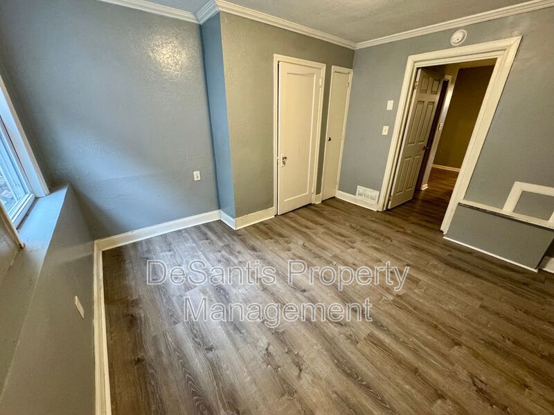 1 Bed 1 Bath in Troy Hall! property image