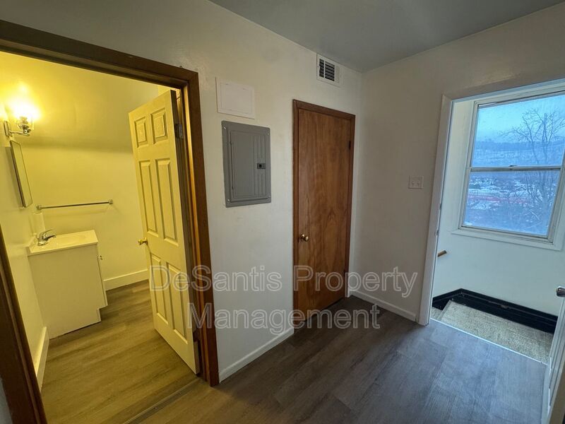 1 Bed 1 Bath- Cheswick PA property image