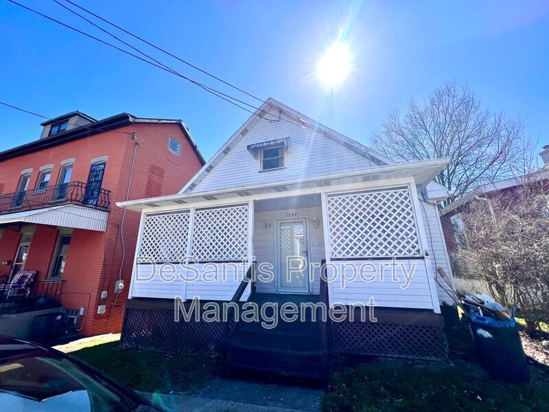 Recently Renovated - 3 bedroom 2 bathroom - Monessen property image