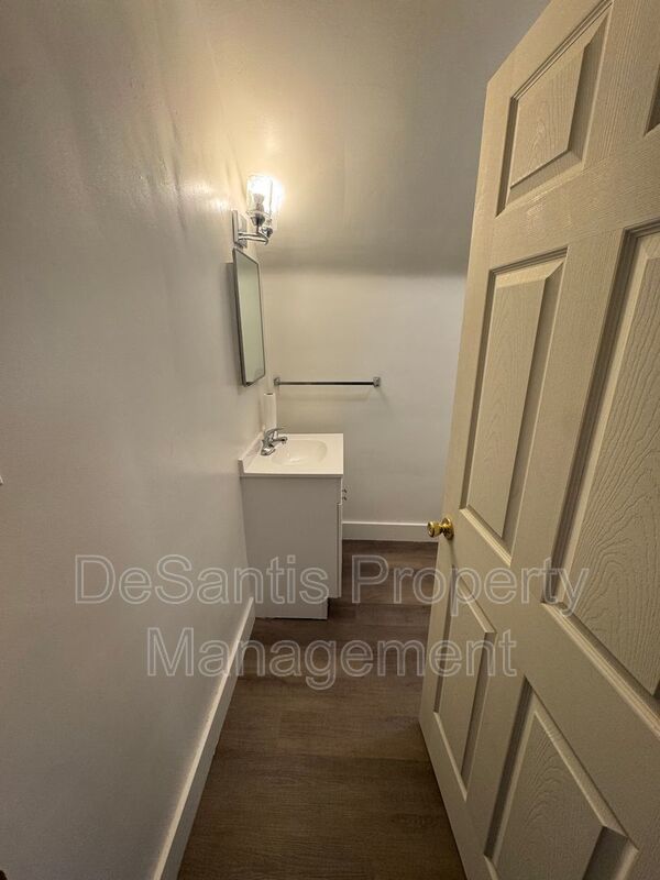 1 Bed 1 Bath- Cheswick PA property image