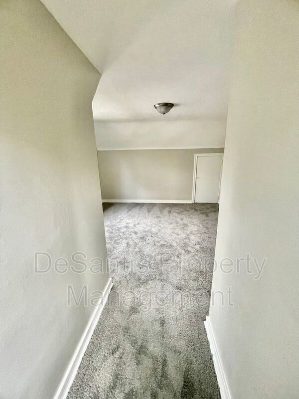 3 Bed-1 Bath Turtle Creek PA property image