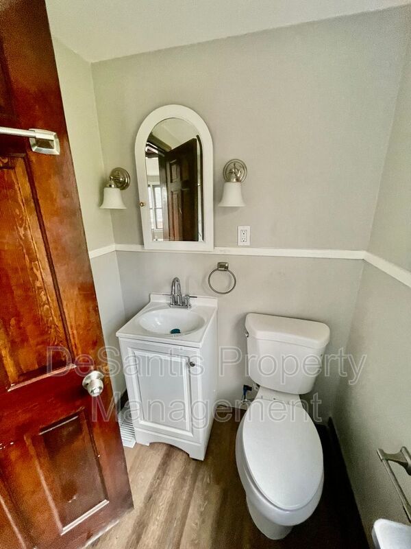 3 Bed-1 Bath Turtle Creek PA property image