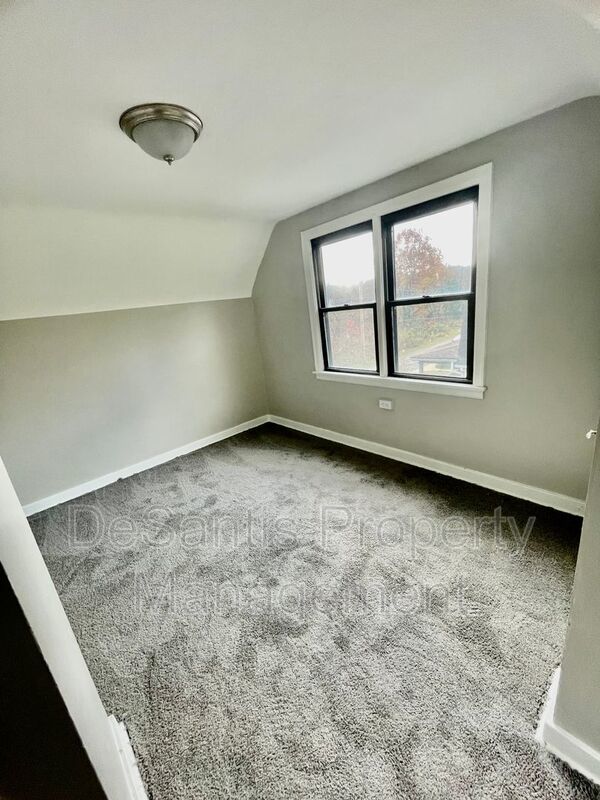 3 Bed-1 Bath Turtle Creek PA property image