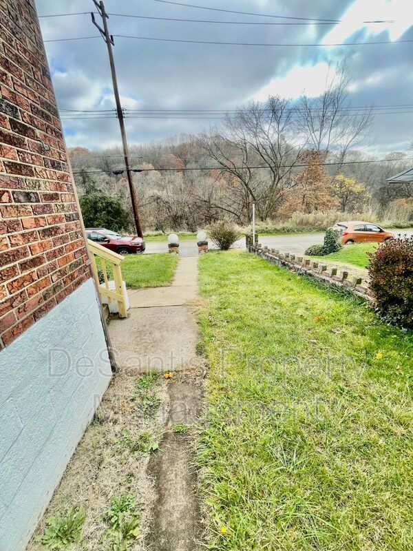 3 Bed-1 Bath Turtle Creek PA property image