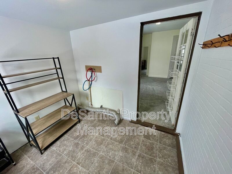 2 Bed 1 Bath- New Castle PA property image