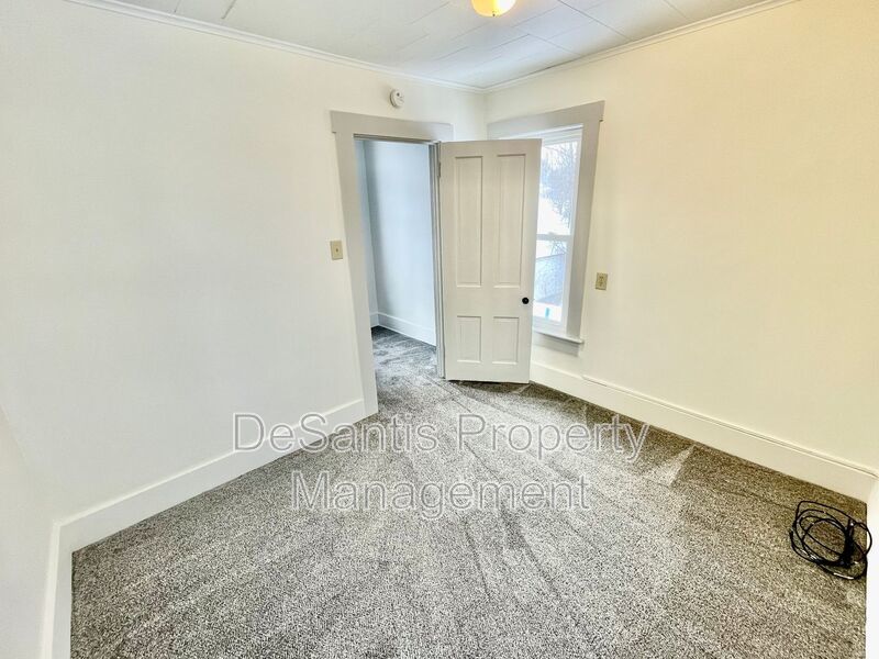 2 Bed 1 Bath- New Castle PA property image